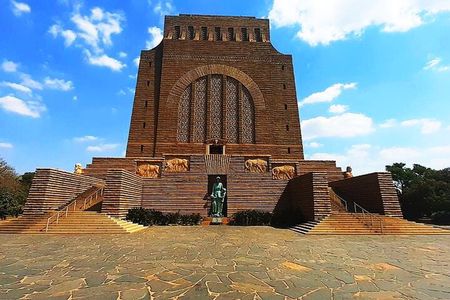 Pretoria,Johannesburg,soweto & Apartheid Museum tour