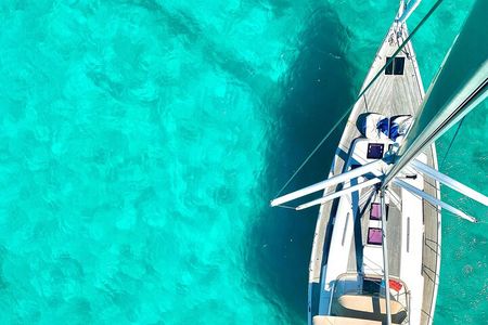 Christmas Cove and Pizza Pi Happy Hour Sail Tour