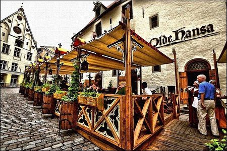 City tour and craft beers and cheeses at the local market