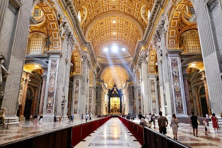 Tour of St Peter's Basilica with Dome Climb and Grottoes