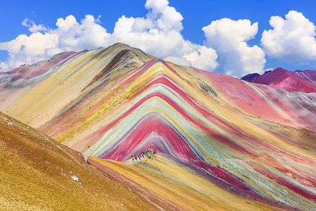 Full day: Trek to Rainbow Mountain from Cusco