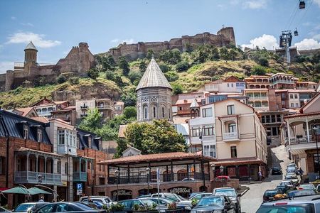 Old Tbilisi Tour: Private Walking Tour With Wine Tasting