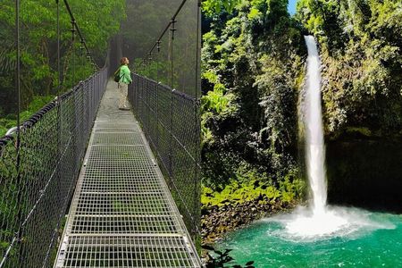 Hike & Nature (Hanging Bridges and Fortuna Waterfall) Incl Lunch