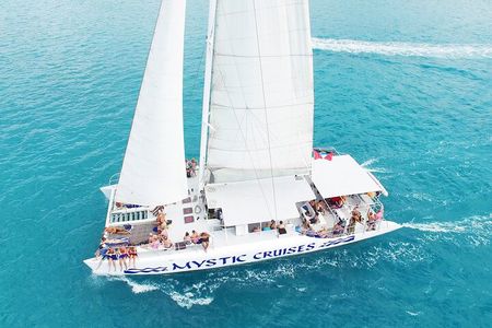 Sail and Snorkel at Cades Reef
