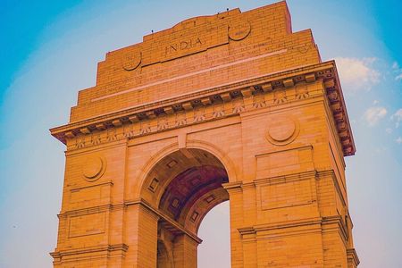 Old and New Delhi Full-Day Private Tour with Rickshaw Ride