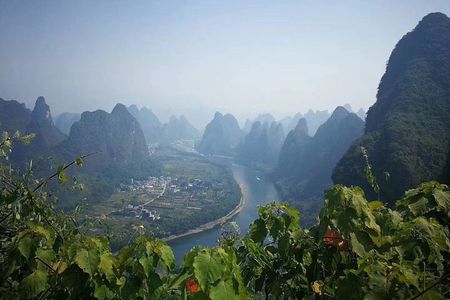 Yangshuo Full Day Tour: Cooking class, River boat, Light Show