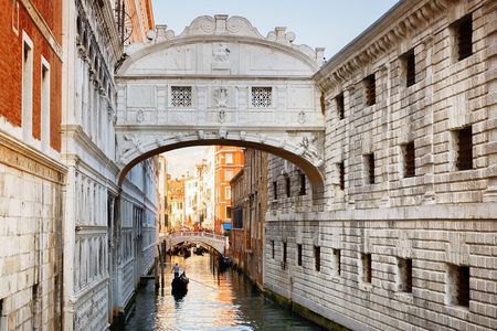 Private or Semi Doge's Palace & Saint Mark's Basilica Guided Tour