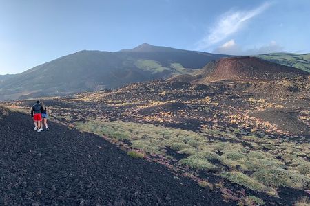 Catania: Etna & Food Jeep Tour