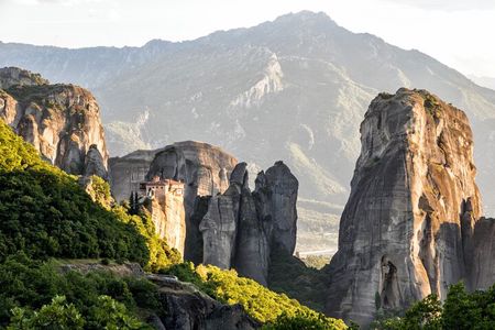 Thessaloniki: 2-Day Meteora Trip with Guided Tours and Hotel
