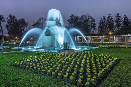 Magic Fountains Park & Bohemian Barranco tour (Small Group)