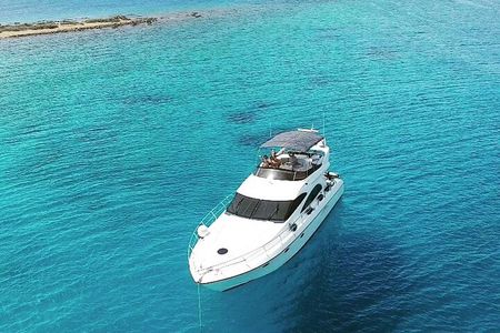 VIP Motor Yacht Charter - 17 meter - 10 Guests max - Full day