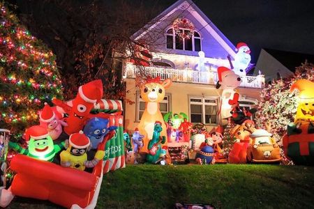 Christmas Lights and Dyker Heights