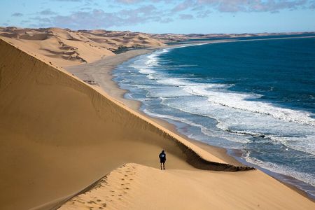 Half-Day Sandwich Harbour Tour from Walvis Bay with Lunch