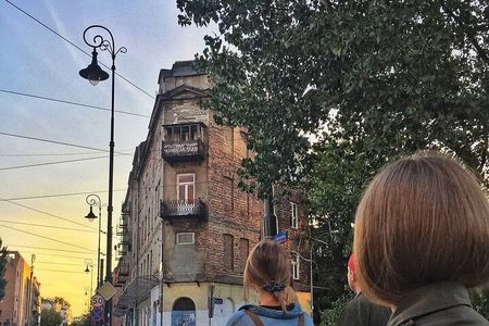 Offbeat Warsaw: Explore the Edgy & Artsy Praga District