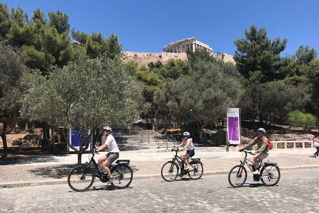 Athens Highlights by E-Bike: Small-Group Historic Tour