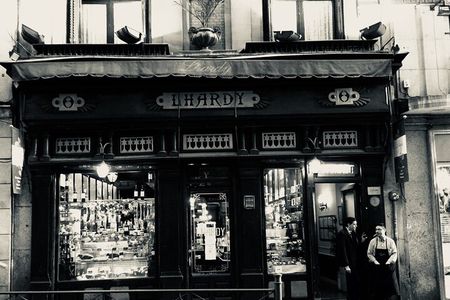 Private walking Tour: The oldest taverns of Madrid