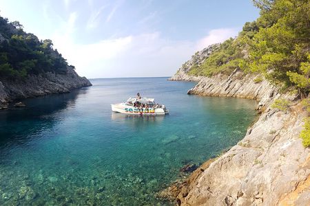 Private Blue Lagoon and Hidden Bays tour from Split & Brac for 12