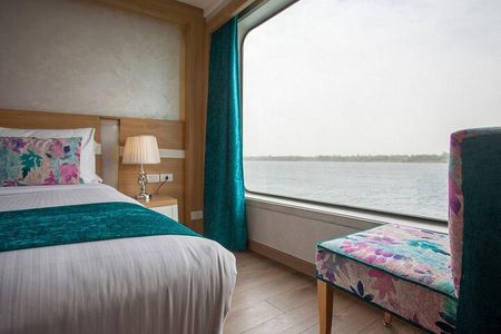 3 Night Nile Cruise from Luxor to Aswan with Sunrise Hot Air Balloon Ride