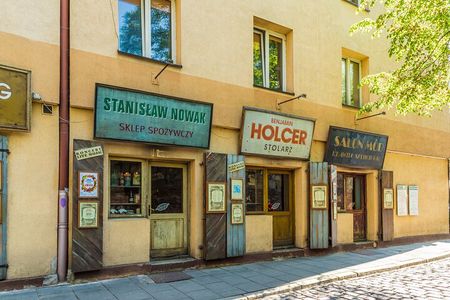 Full-Day Kazimierz, Schindler's Factory and Former Ghetto Tour