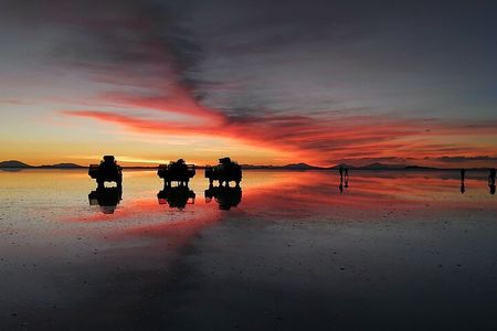 Uyuni Salt Flat 1 Day Tour +Sunset in the Salt Water Region with Mirror Effect