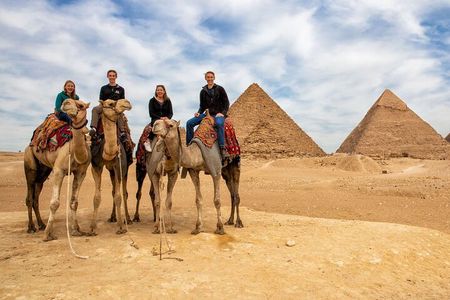 Private Full-Day Tour to Giza Pyramids,Sphinx,Memphis, and Saqqara
