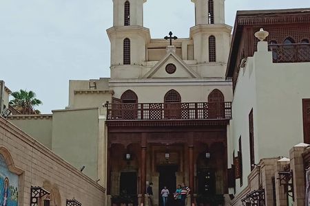Private guided tour to Cave church and old Coptic churchs in the old Cairo 