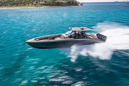 Midnight Sun Charters - 43ft ONYX