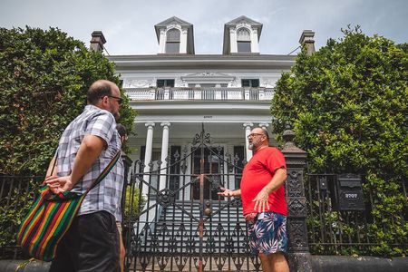 Private New Orleans Garden District Highlights Tour