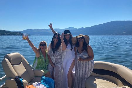 Private Luxury Captained 3-Hour Pontoon Boat Cruise (2-11 Guests)