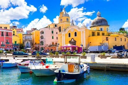 Sorrento to Ischia and Procida: Small Group Boat Tour 