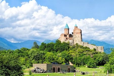 Private Kakheti Wine Tour: Khareba Tunnel, Telavi & Gremi