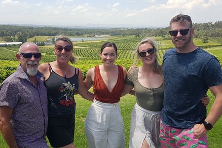 Small Group Hunter Valley Wine Tour + Lunch, Gin & Choc ex Sydney