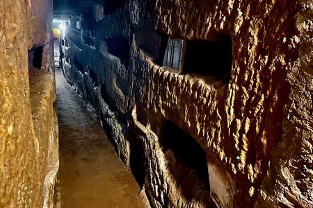 Private Express Tour of Roman Catacombs with Transfer