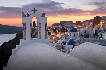 Santorini Volcano Cruise Including Hot Springs and Thirasia