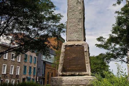Old Montreal self-guided walking tour & scavenger hunt 