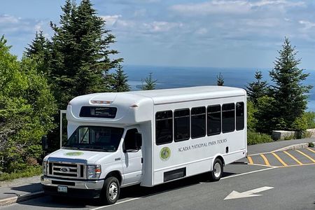 Narrated Bus Tour of Bar Harbor and Acadia National Park