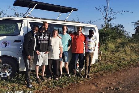 2 Days L. Naivasha, Hells Gate and Nakuru Private Safari