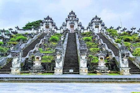 3 Days Tours : Tanah Lot Temple And Lempuyang The Gate Of Heaven 