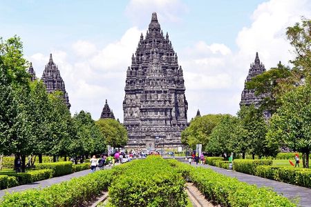 The Hindu Realms of the Prambanan
