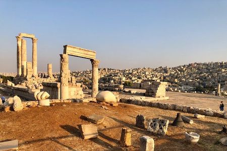 Private Walking Tour in Amman With Local