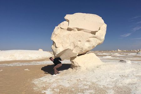 Private Trip To BaharIya Oasis Visit Black & White Desert From Cairo