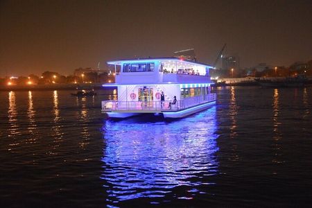 Dubai Marina Dinner Cruise with Live Shows