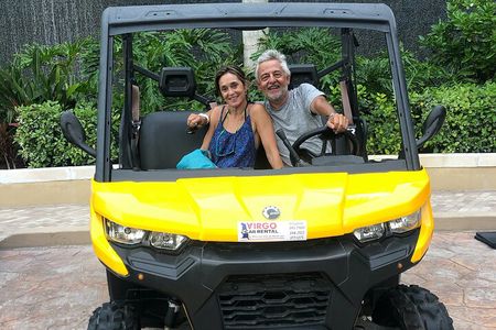 3-Hour Buggy Tour of New Providence (Inclusive of water & local deserts)
