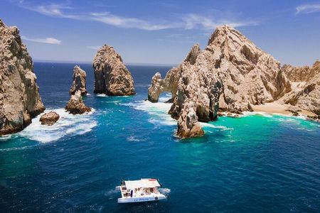 Cabo San Lucas Sunset Cruise with Unlimitted Drinks