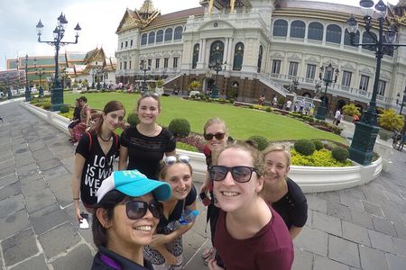 Private Tour : Grand Palace and Emerald Buddha Temple