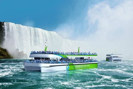 Niagara Falls USA Tour: Boat Ride, Cave, Light Show & Fireworks 