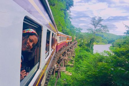 Private Tour : Bridge over River Kwae and Death Railway