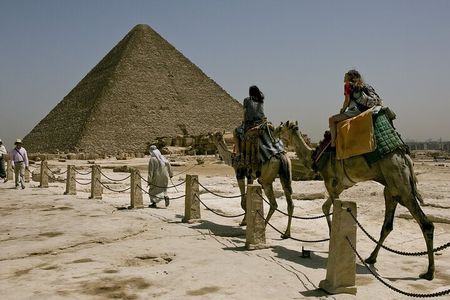 Private Half Day Tour To Giza Pyramids with camel riding 
