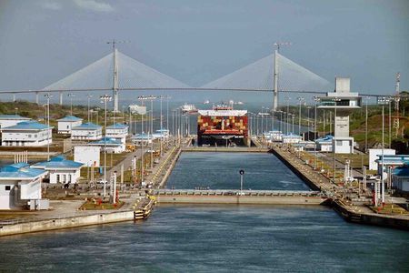Panama City & Panama Canal: Miraflores Locks Half-Day Tour