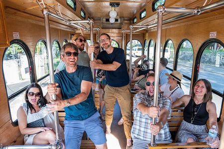 Brewery Hop-On Hop-Off Trolley Tour of Nashville